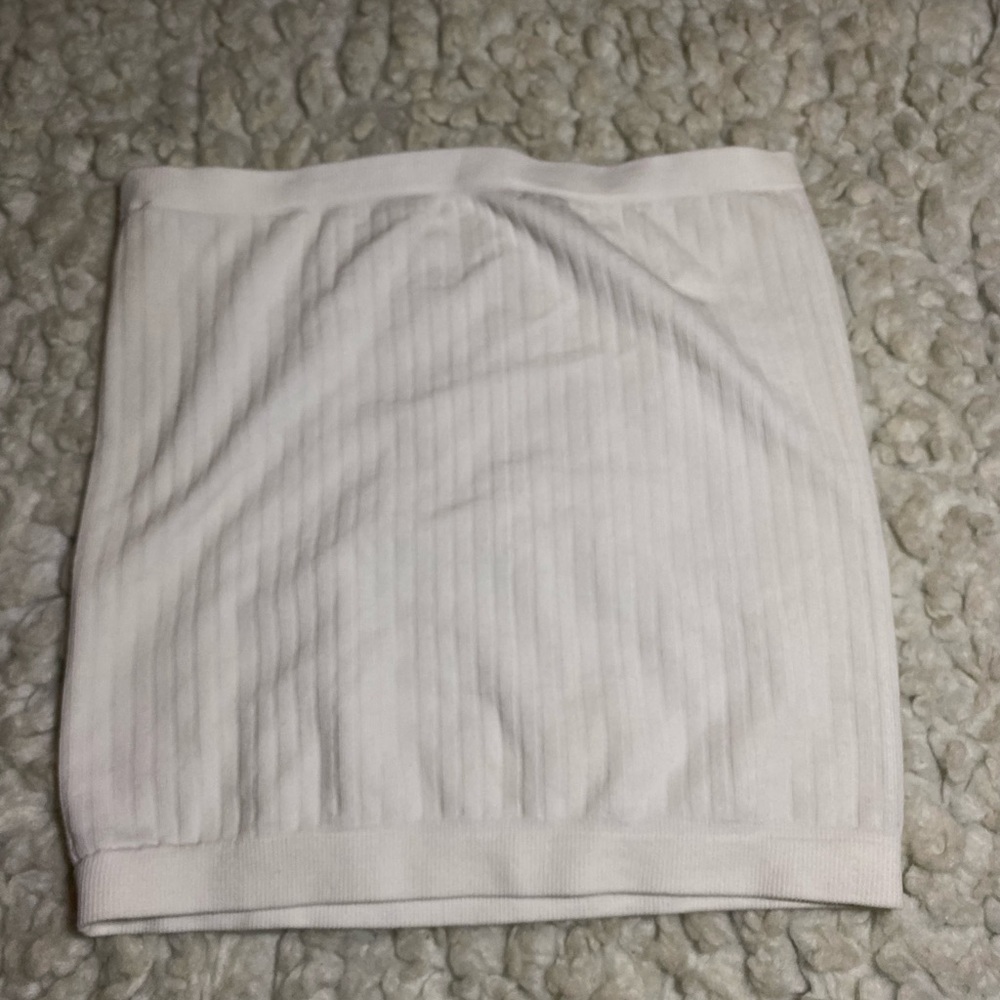 White crop top